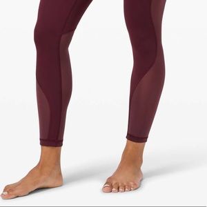 Lululemon Wunder Under Mesh 25” in Cassis